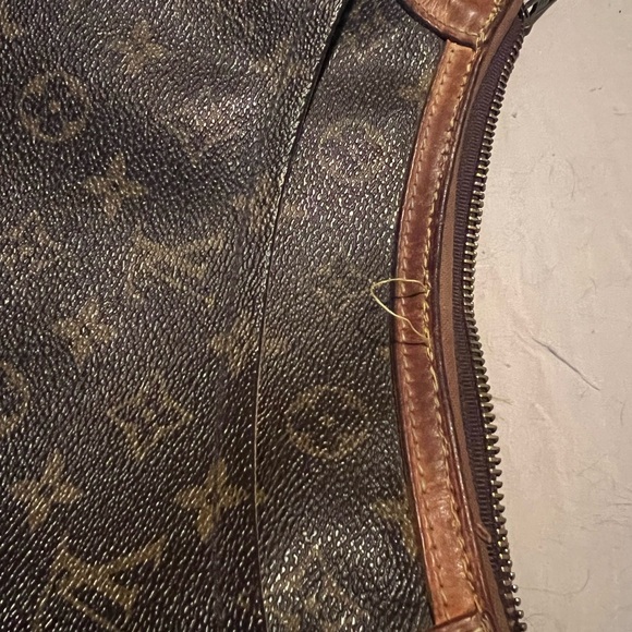 Louis Vuitton Odeon PM Monogram Crossbody Bag - Picture 3 of 14